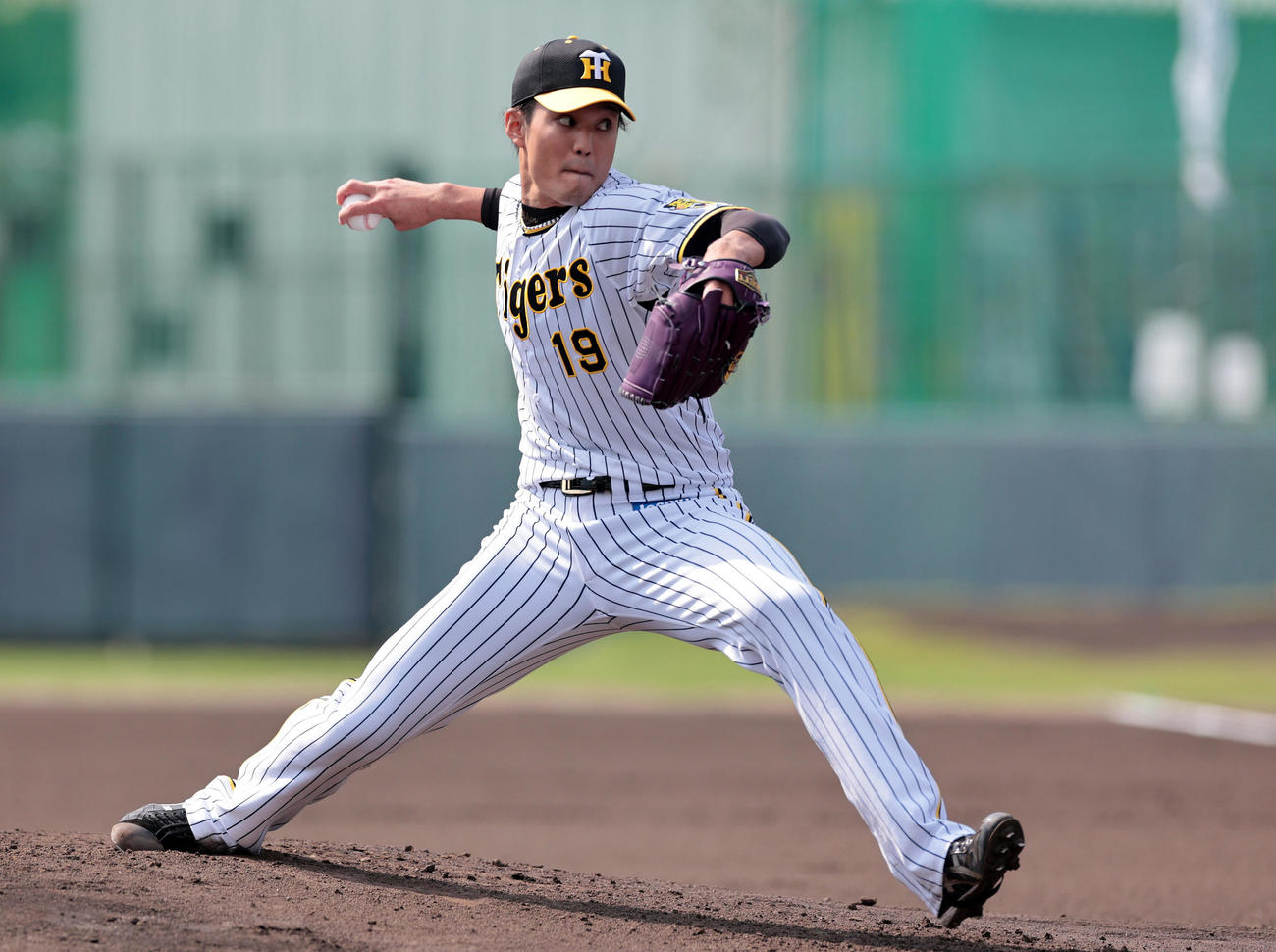 紅組対白組　白組で先発する阪神藤浪（撮影・前田充）