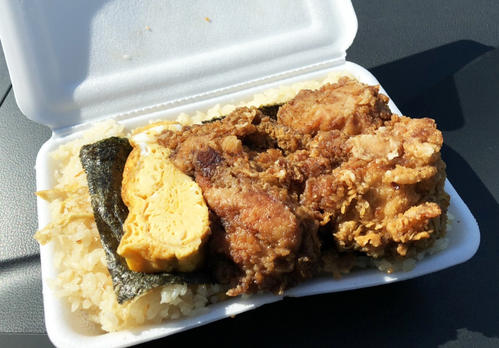 「ほっかま弁当」ののり弁（並）。お弁当界の大エース的存在感が漂います