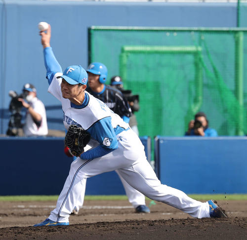 日本ハム紅白戦で登板した古川侑（撮影・河野匠）