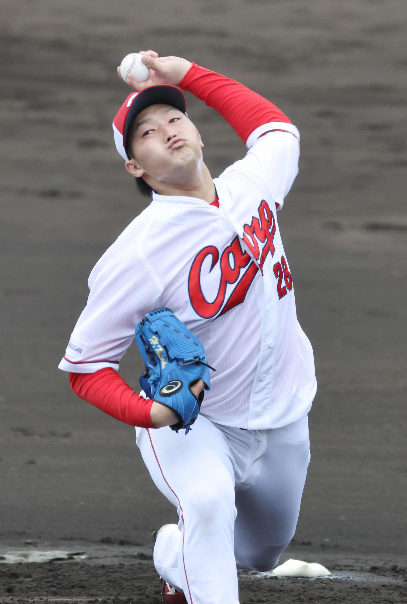 シート打撃で好投の広島床田（撮影・加藤孝規）