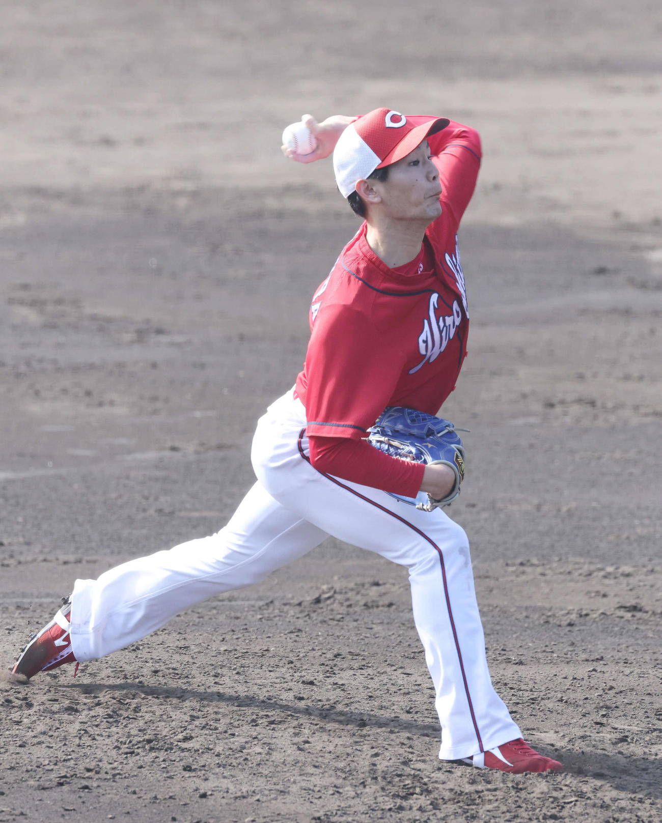 広島紅白戦、5回裏白組、紅組3番手の森浦（撮影・加藤孝規）