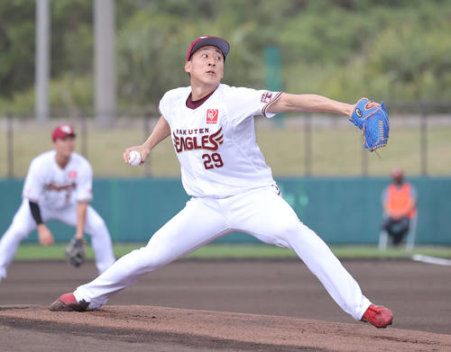 練習試合　楽天対日本ハム　力投する楽天先発の高田孝（撮影・河野匠）