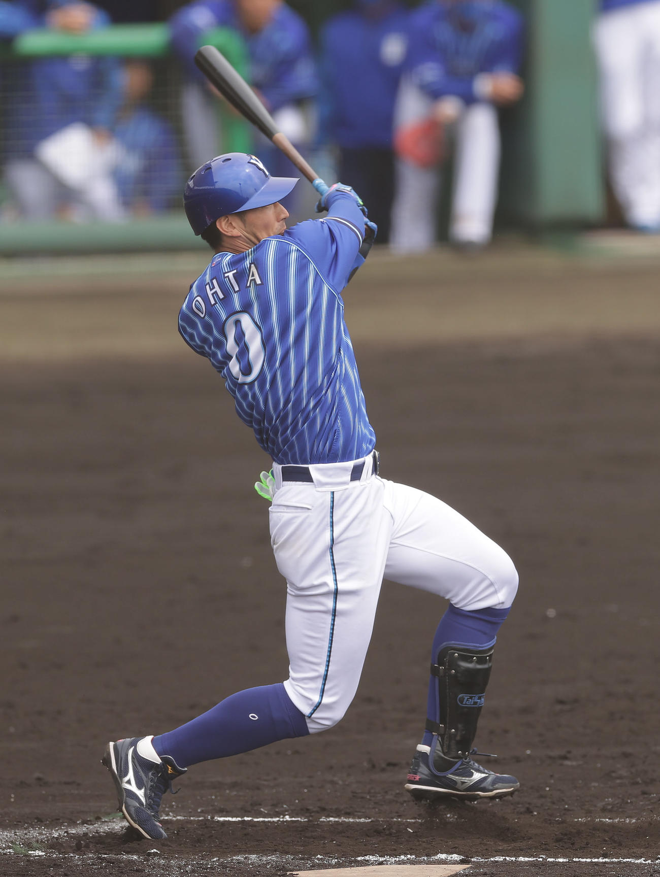 広島対DeNA 1回表DeNA2死三塁、先制の左前適時打を放つ大田（撮影・前田充）