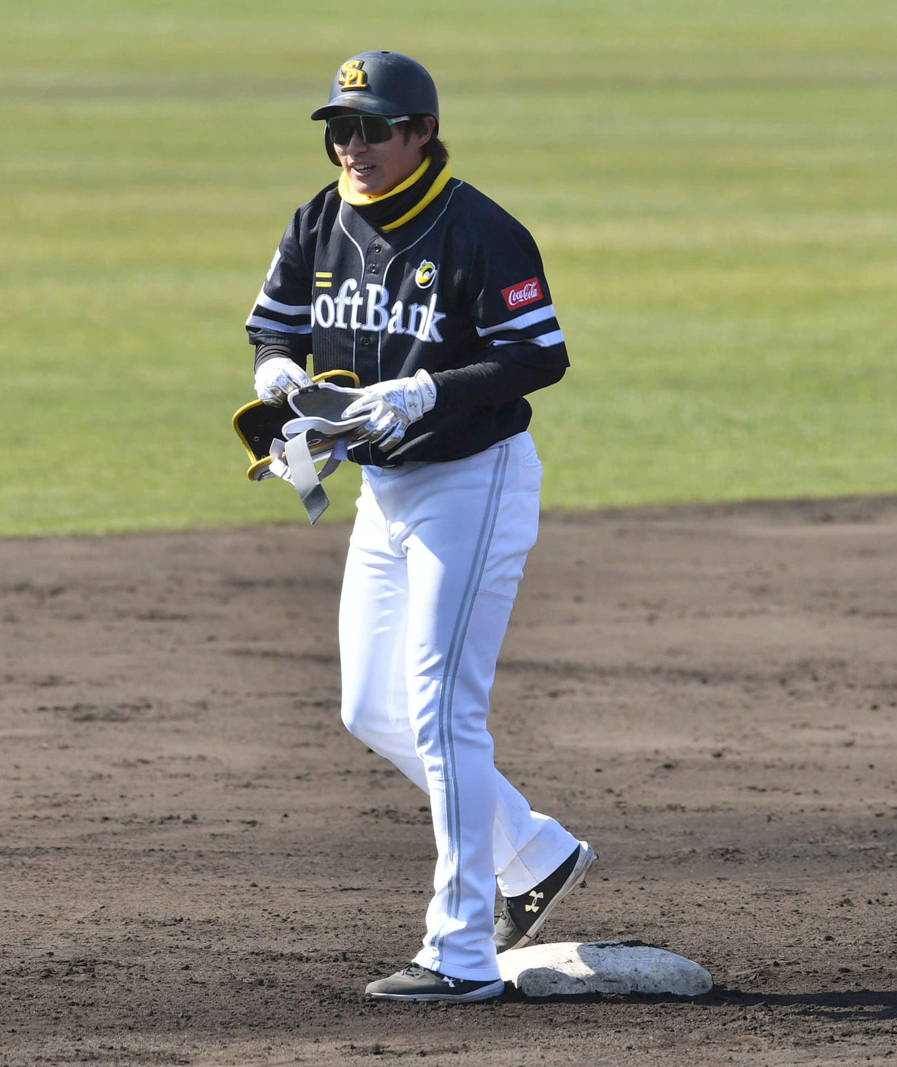 紅白戦　1回表紅組2死二塁、左翼線へ先制適時二塁打を放った柳田（撮影・岩下翔太）