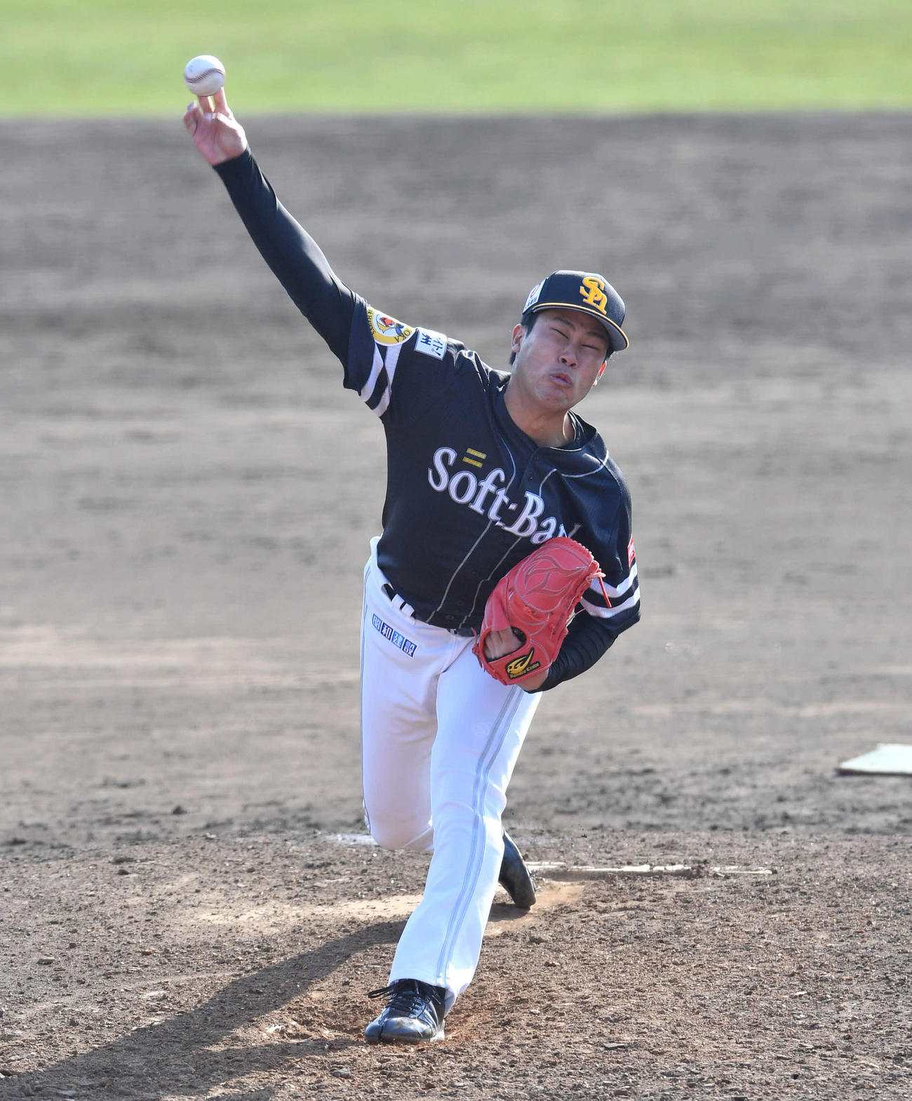 紅白戦　6回裏より登板した、紅組4番手の藤井（撮影・岩下翔太）