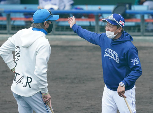 新庄語録 中日英智コーチの強肩ぶり懐かしむ 最後は まあ 僕には負けるけど プロ野球写真ニュース 日刊スポーツ
