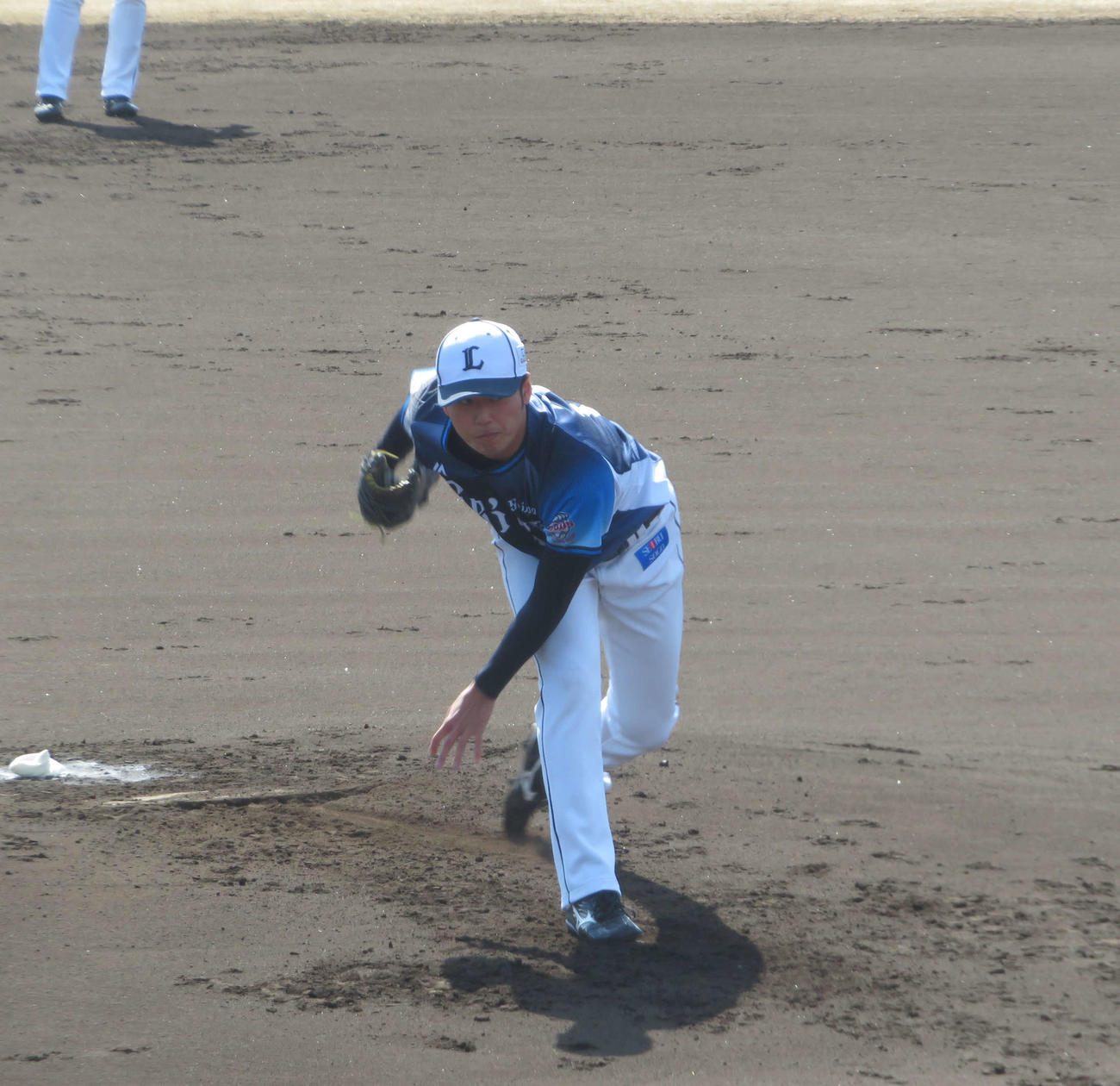 西武紅白戦、紅組の先発して力投する佐藤（撮影・上田悠太）