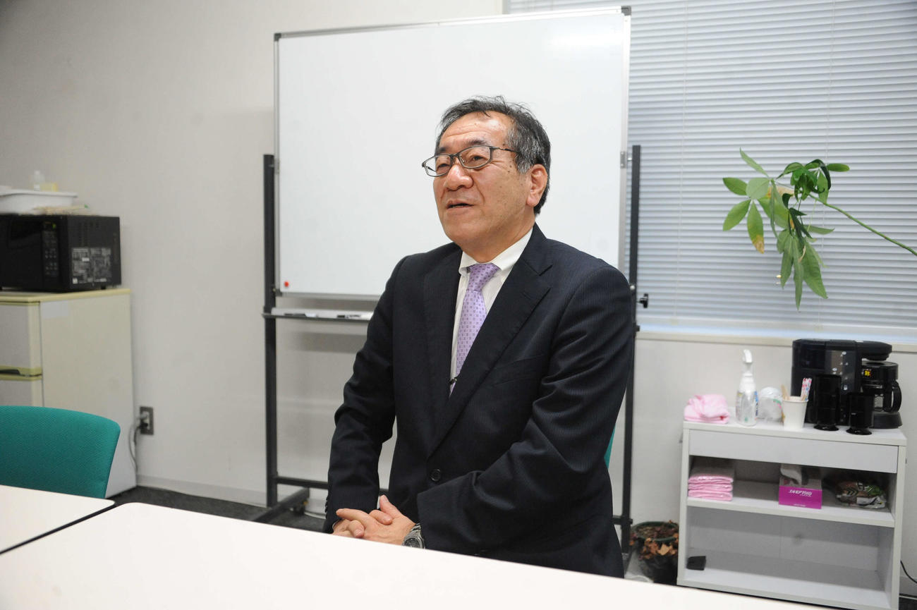 ワーキンググループの活動について語る富樫理事長