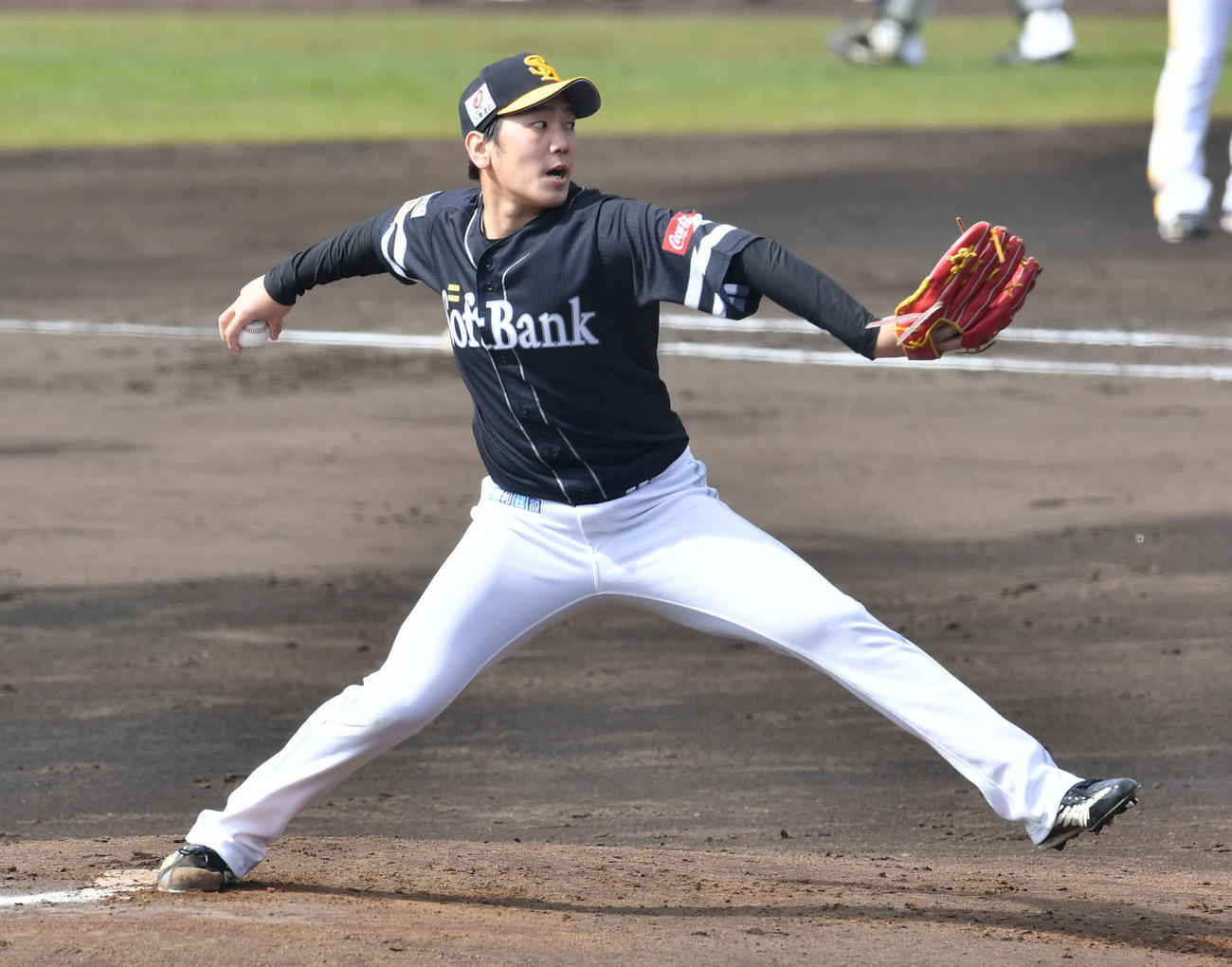 ソフトバンク紅白戦　紅組先発の石川（撮影・岩下翔太）