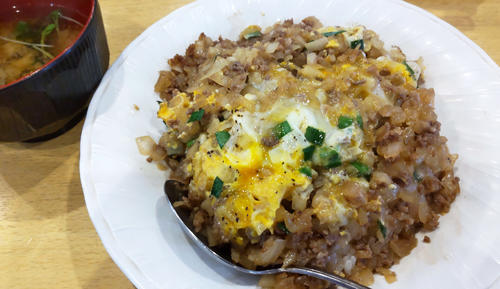沖縄が誇るソウルフード「三笠食堂」のちゃんぽん(三笠風)