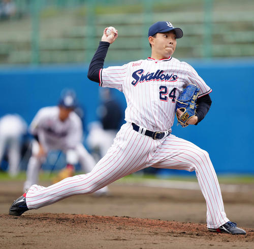 ヤクルト対楽天　ヤクルト4番手の星（撮影・江口和貴）