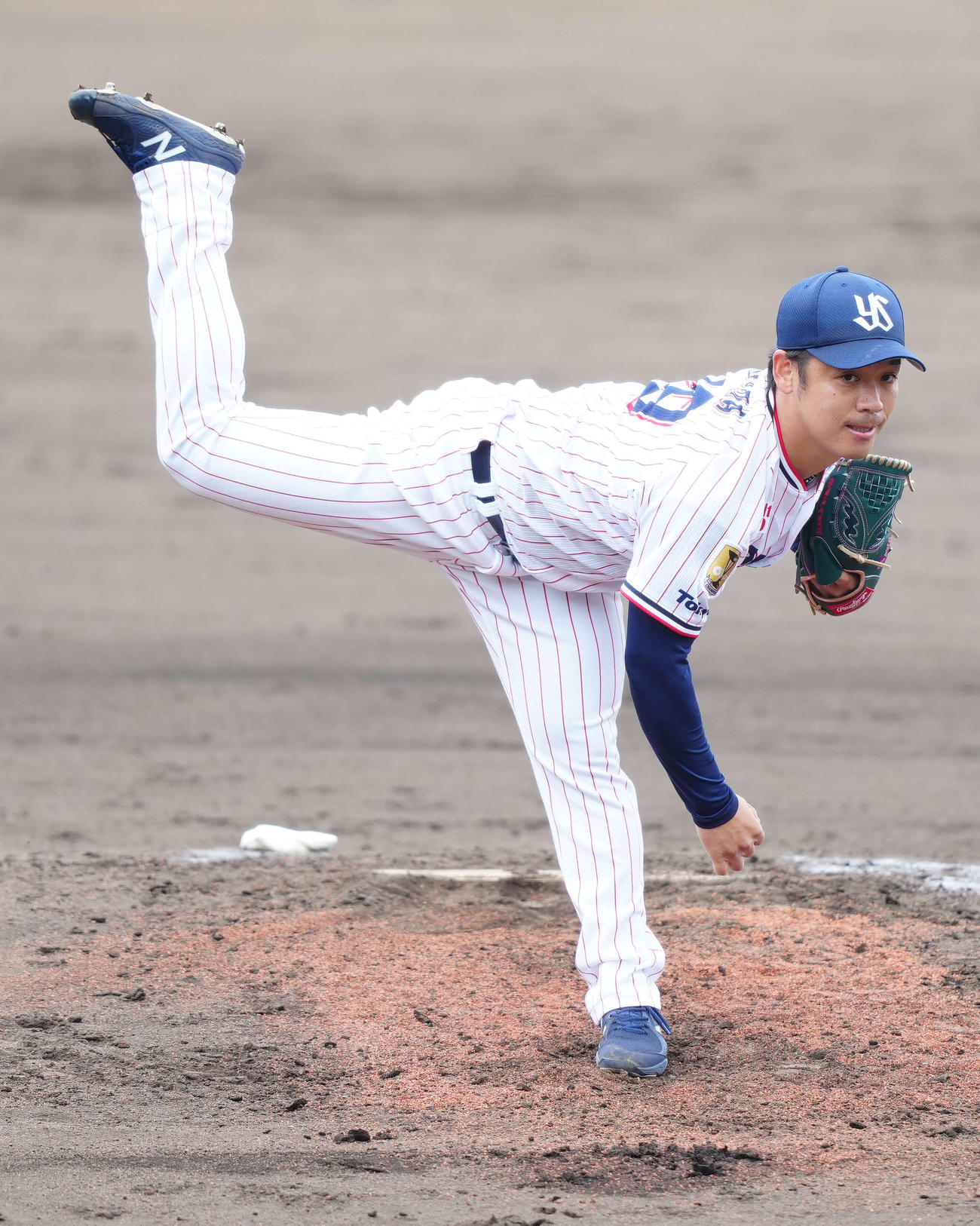 ヤクルト対楽天　ヤクルト2番手の小川（撮影・江口和貴）