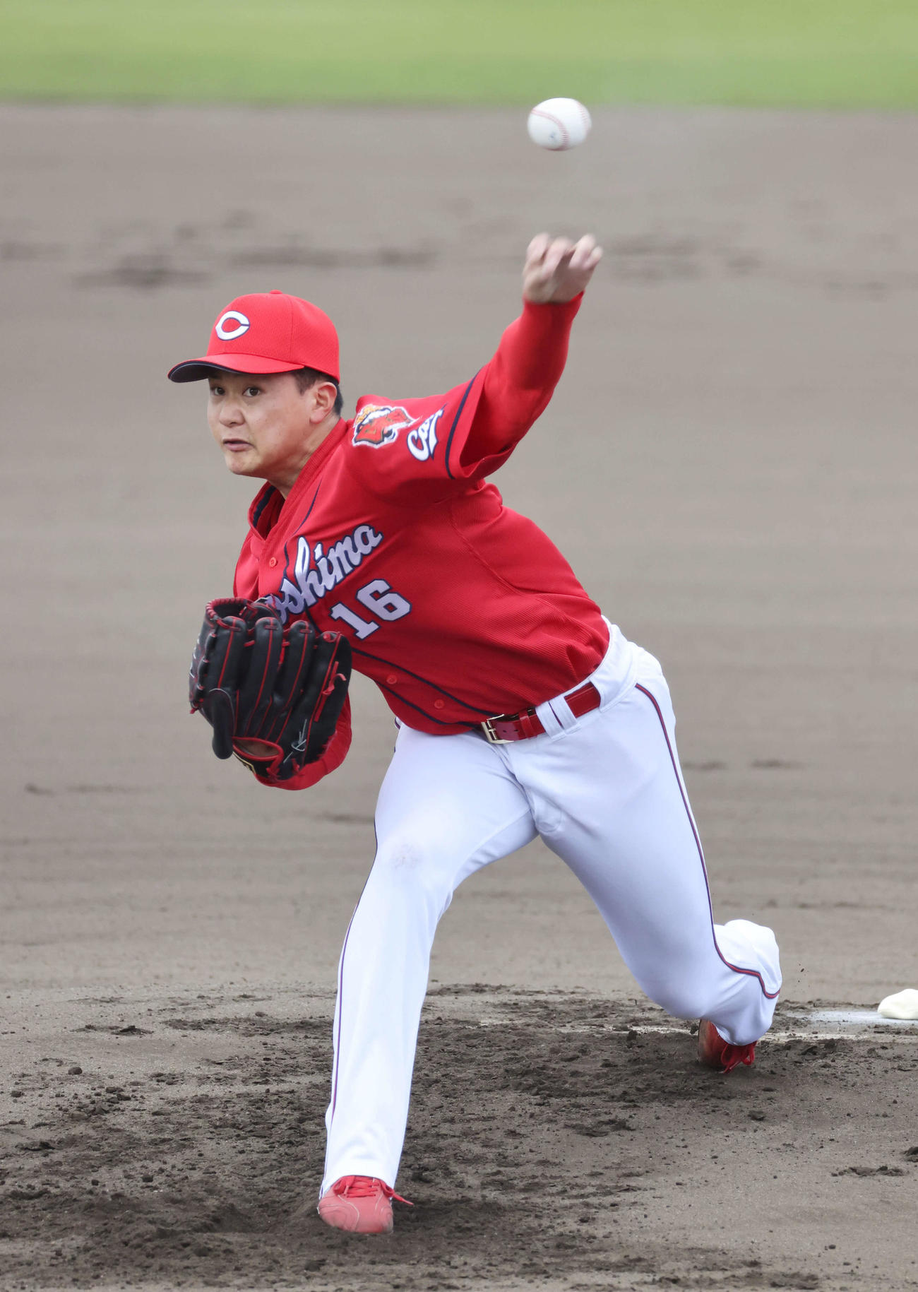 練習試合DeNA対広島　広島先発のドラフト2位の森（撮影・加藤孝規）