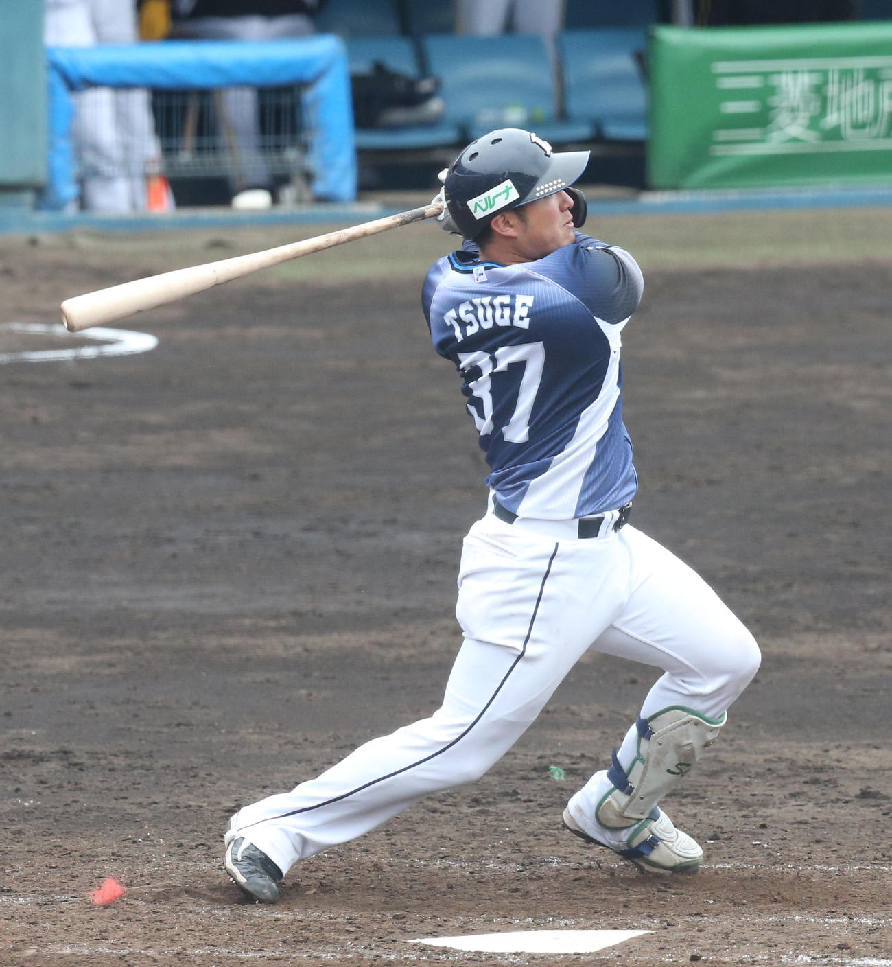 ソフトバンク対西武　5回表西武2死一、二塁、柘植世那は中前に適時打を放つ（撮影・梅根麻紀）