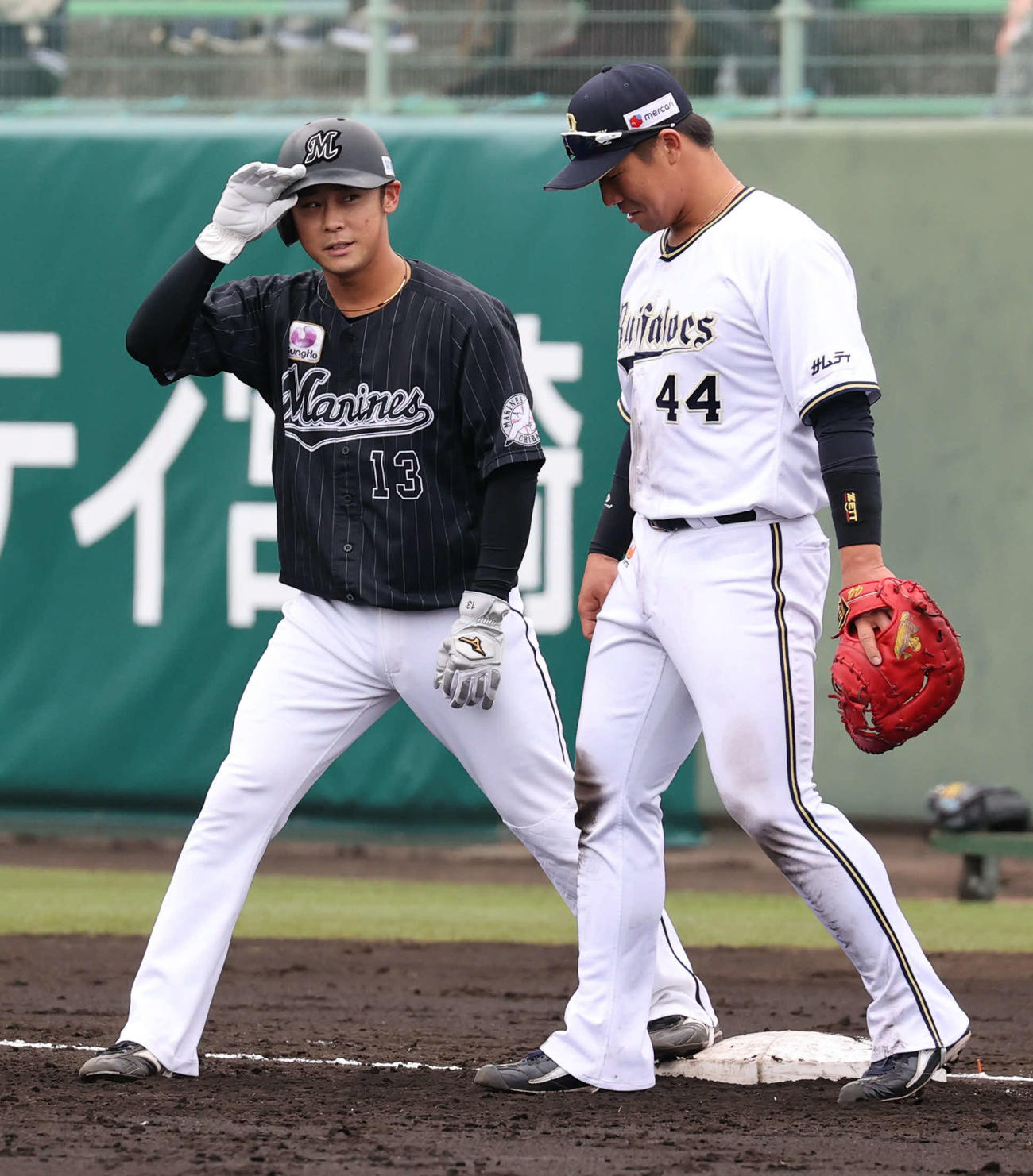 代走で出場する平沢大河（撮影・渦原淳）