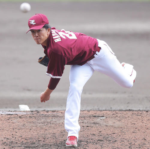 巨人対楽天　4回裏、楽天3番手で登板する早川（撮影・河田真司）