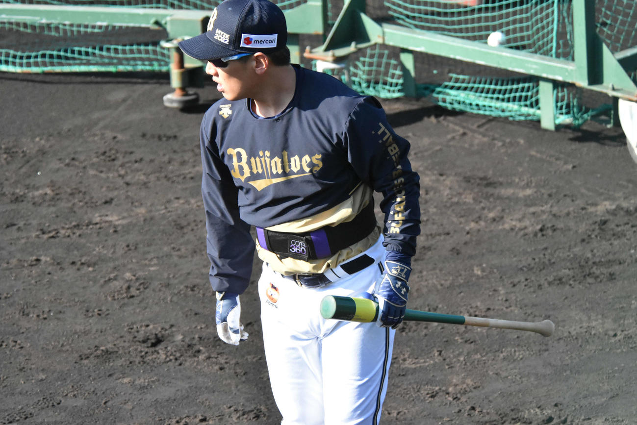 24日、オリックス吉田正が今春から使用している「キレダスバット」