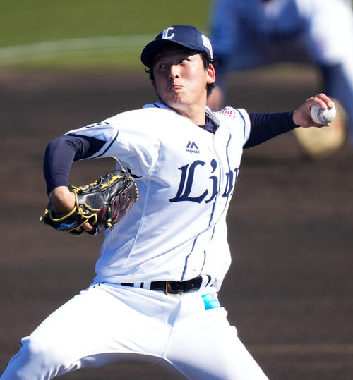西武対ロッテ　力投する西武先発の隅田（撮影・横山健太）