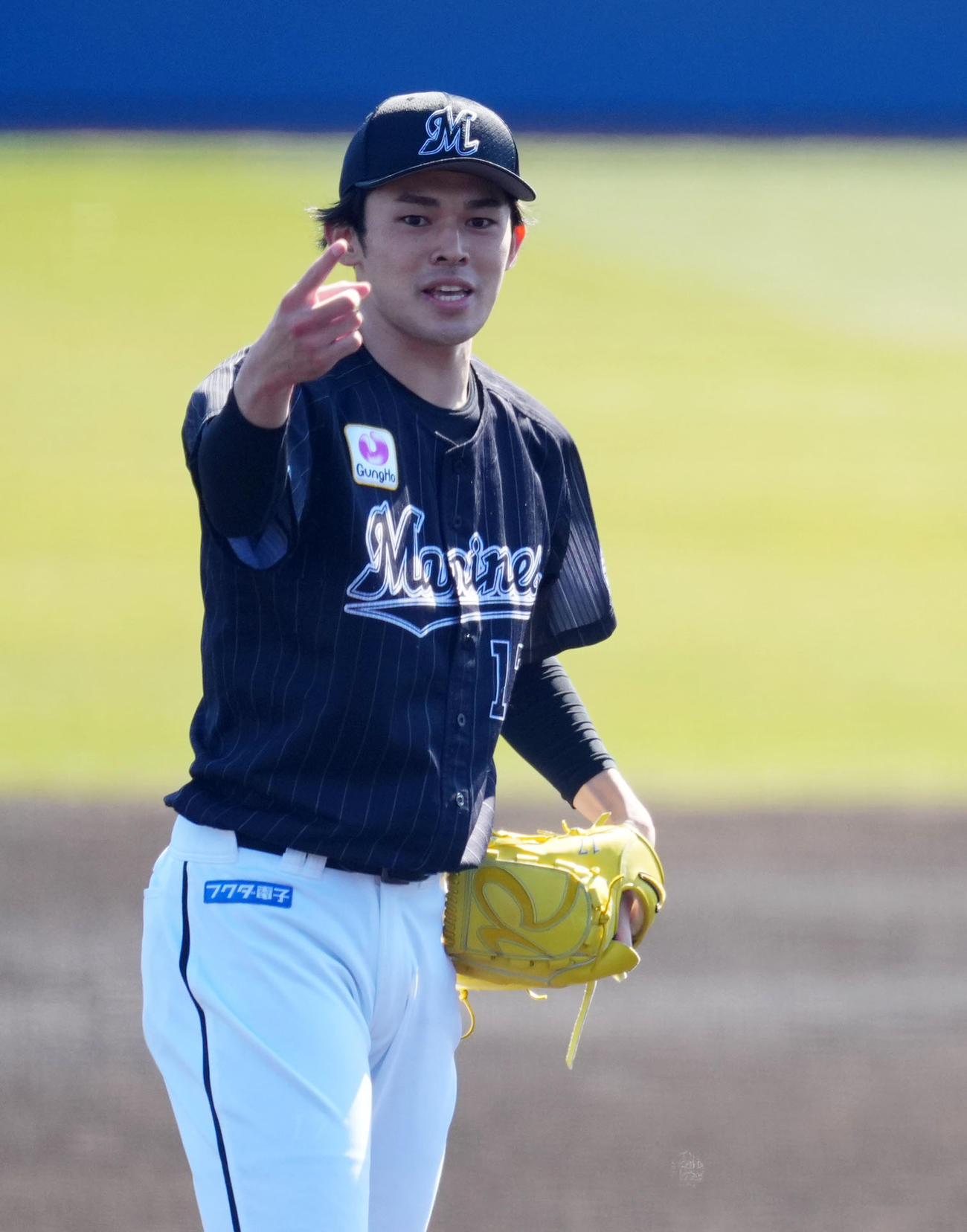 西武対ロッテ　1回裏西武無死、外崎から三振を奪う佐々木朗（撮影・横山健太）