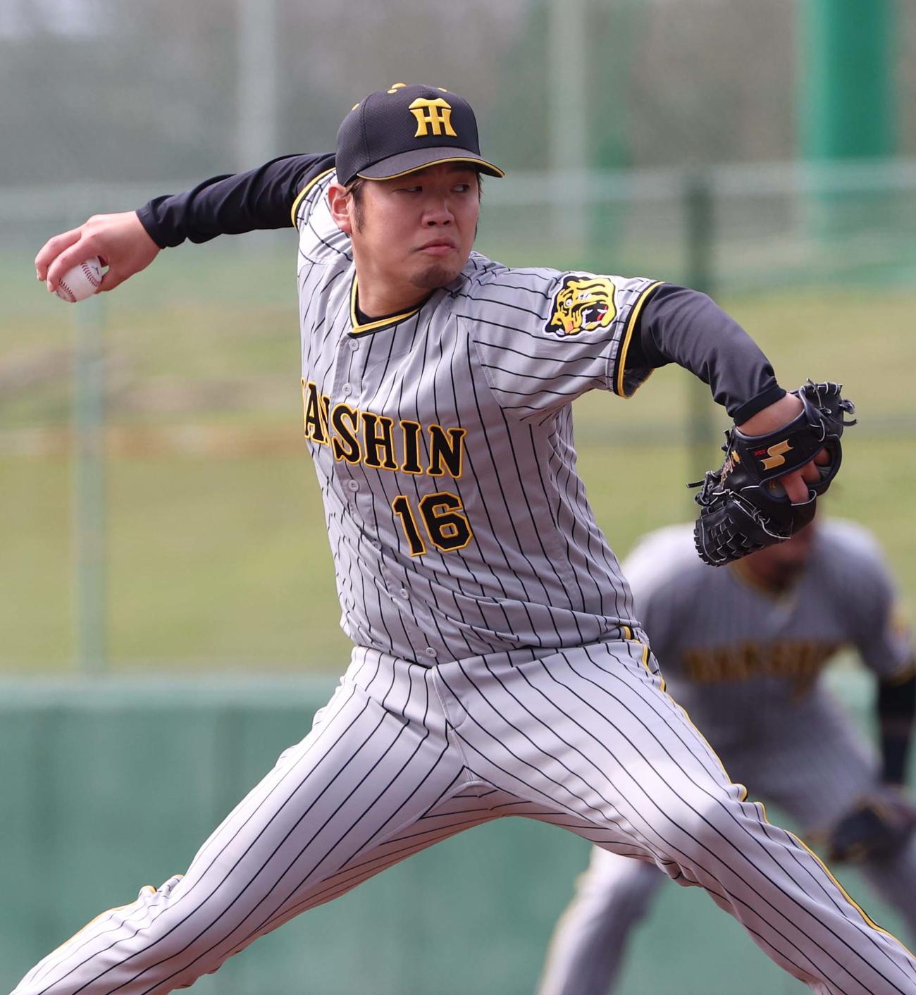 中日対阪神　阪神先制の西勇（撮影・上田博志）