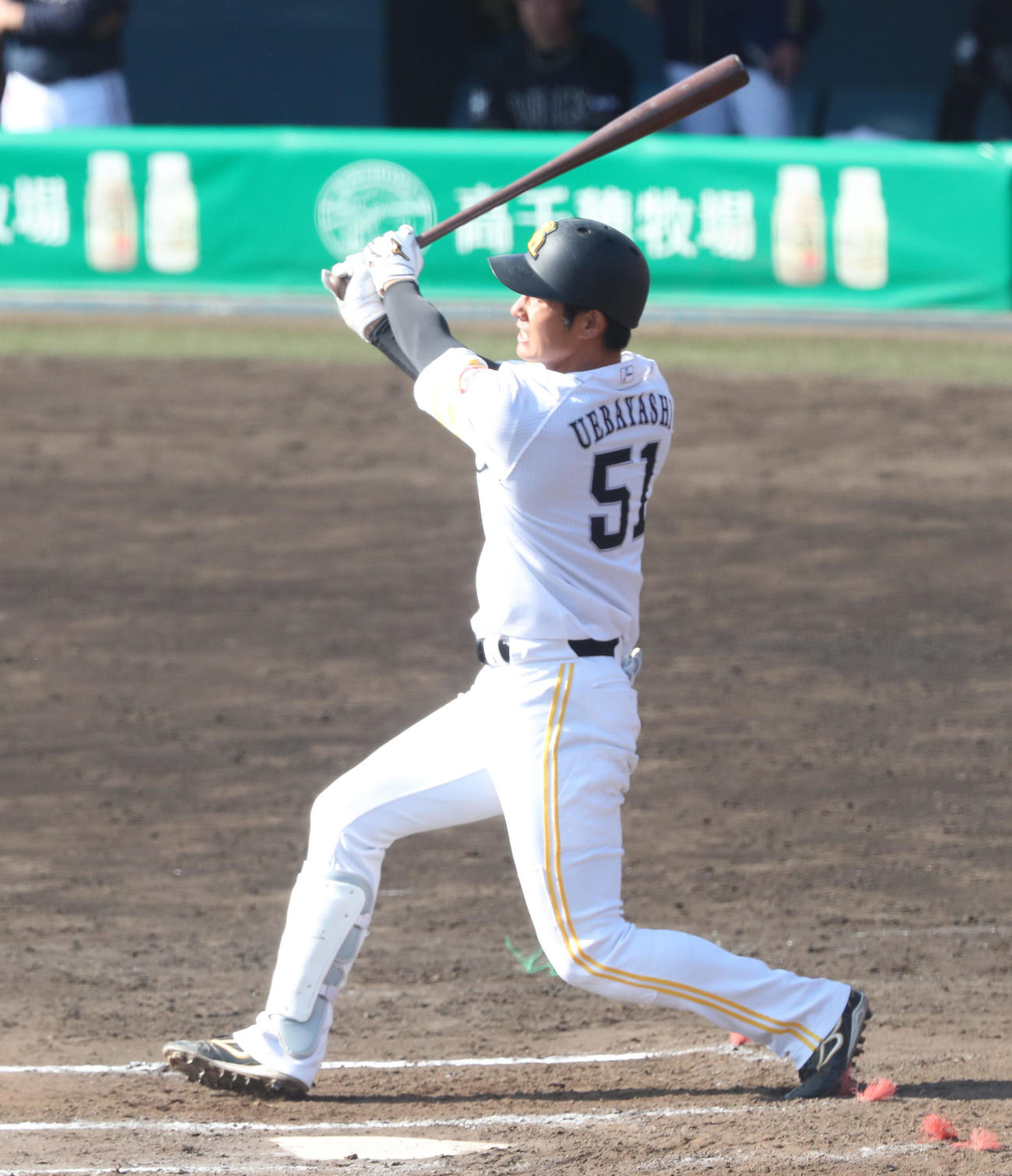 ソフトバンク対オリックス　6回裏ソフトバンク2死二塁、上林誠知は右越えに2点本塁打を放つ（撮影・梅根麻紀）