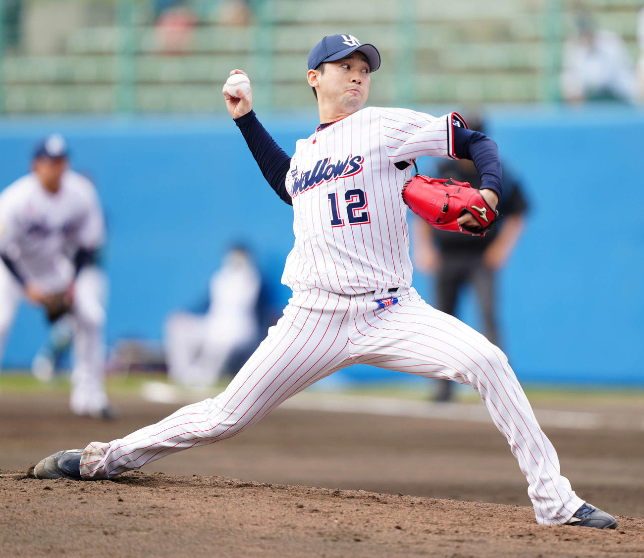 ヤクルト対楽天　ヤクルト2番手の石山（撮影・江口和貴）