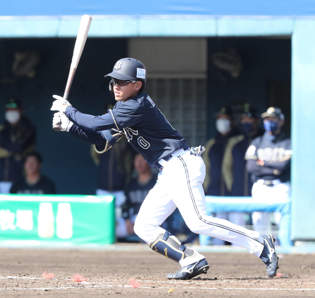 ソフトバンク対オリックス　2回表オリックス2死三塁、中前適時打を放つ渡部（撮影・梅根麻紀）