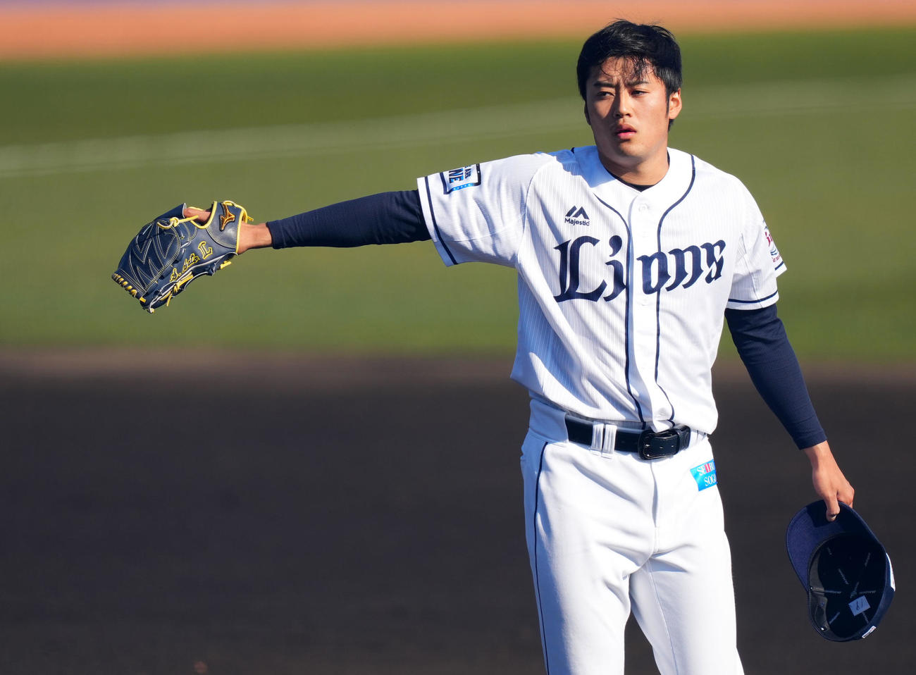 西武対ロッテ　6回表ロッテ2死一、三塁、平沢に右前適時打を浴びる佐藤（撮影・横山健太）