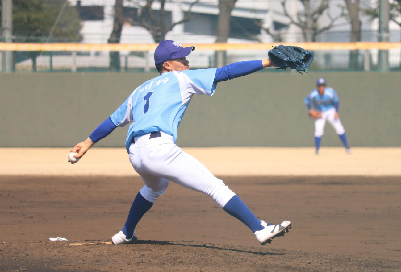 日体大対東京ガスオープン戦　今年初めて対外試合で登板する矢沢宏太投手（撮影・阿部泰斉）