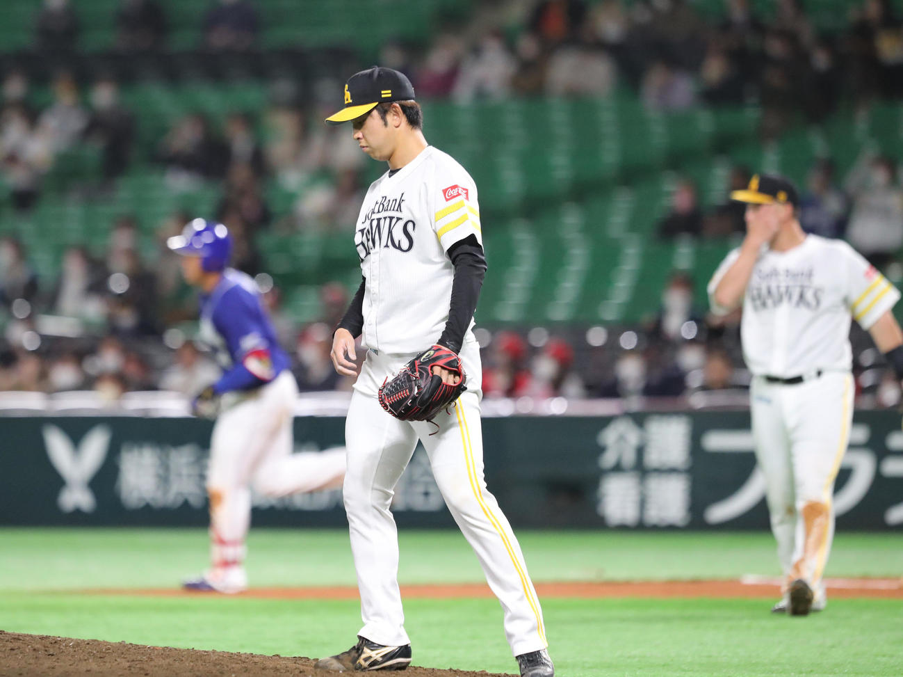 ソフトバンク対中日　6回表中日無死一塁、鵜飼航丞に逆転となる2点本塁打を浴びた重田倫明（撮影・梅根麻紀）