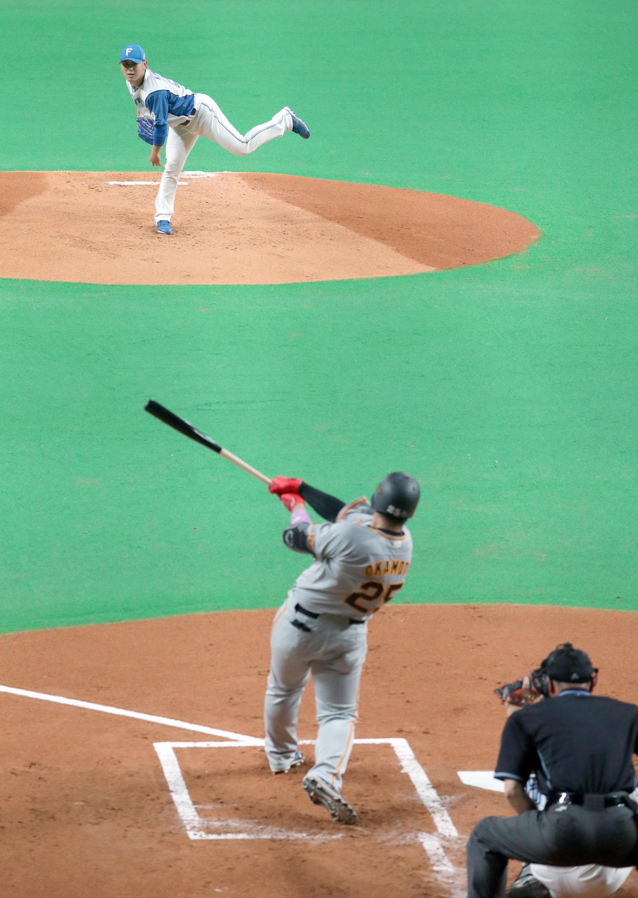 日本ハム対巨人　2回表巨人無死、岡本を左飛に仕留める日本ハム河野（撮影・佐藤翔太）