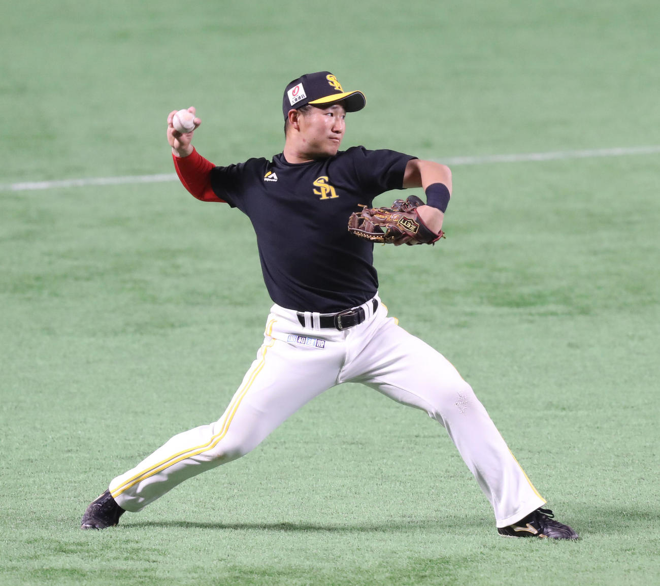 ソフトバンク対ロッテ　全体練習に合流した野村大（撮影・屋方直哉）