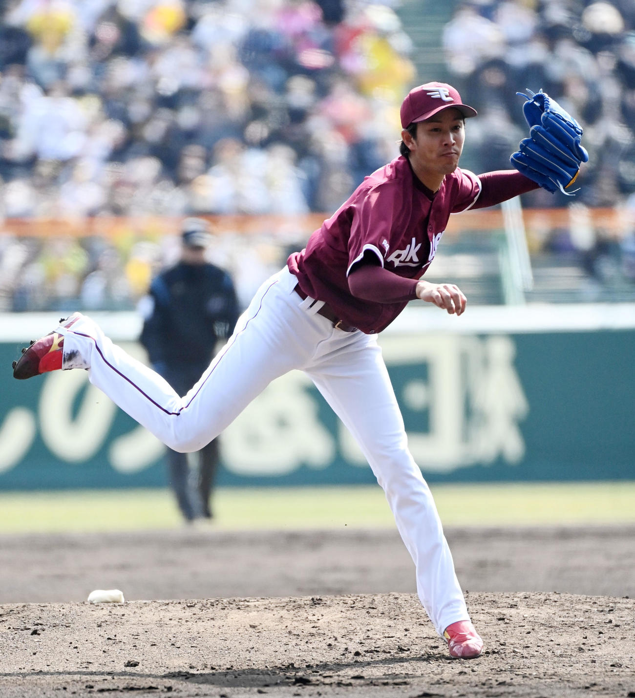 阪神対楽天　楽天先発の岸（撮影・前岡正明）