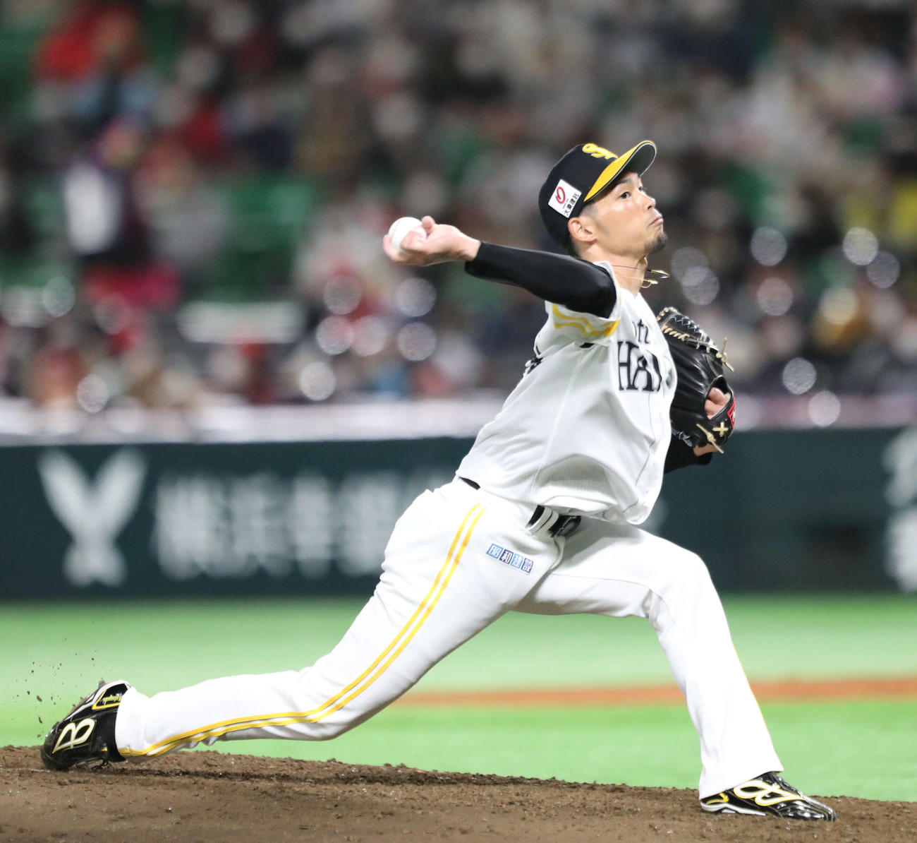 ソフトバンク対ロッテ　9回に登板した又吉（撮影・梅根麻紀）