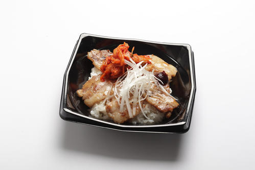 大山の茨城県産塩ダレ豚バラ丼（甲子園球場提供）