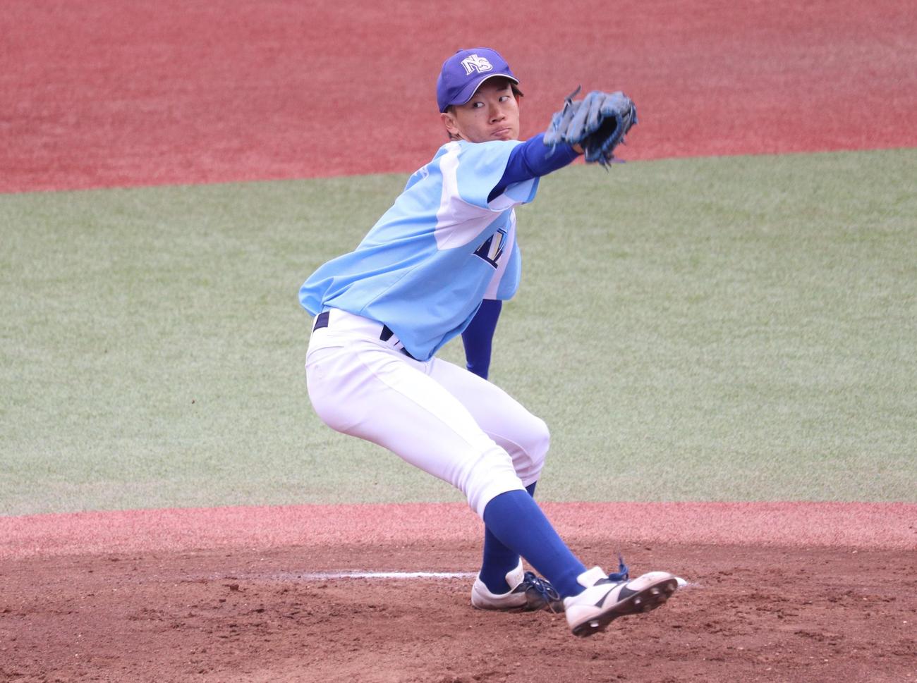 千葉経大対日体大オープン戦　5回を1安打、毎回の9奪三振無失点に抑えた日体大・矢沢宏太投手（撮影・阿部泰斉）