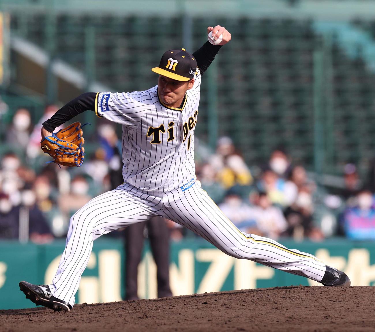 中日戦に2番手で登板した岩田（撮影・上田博志）