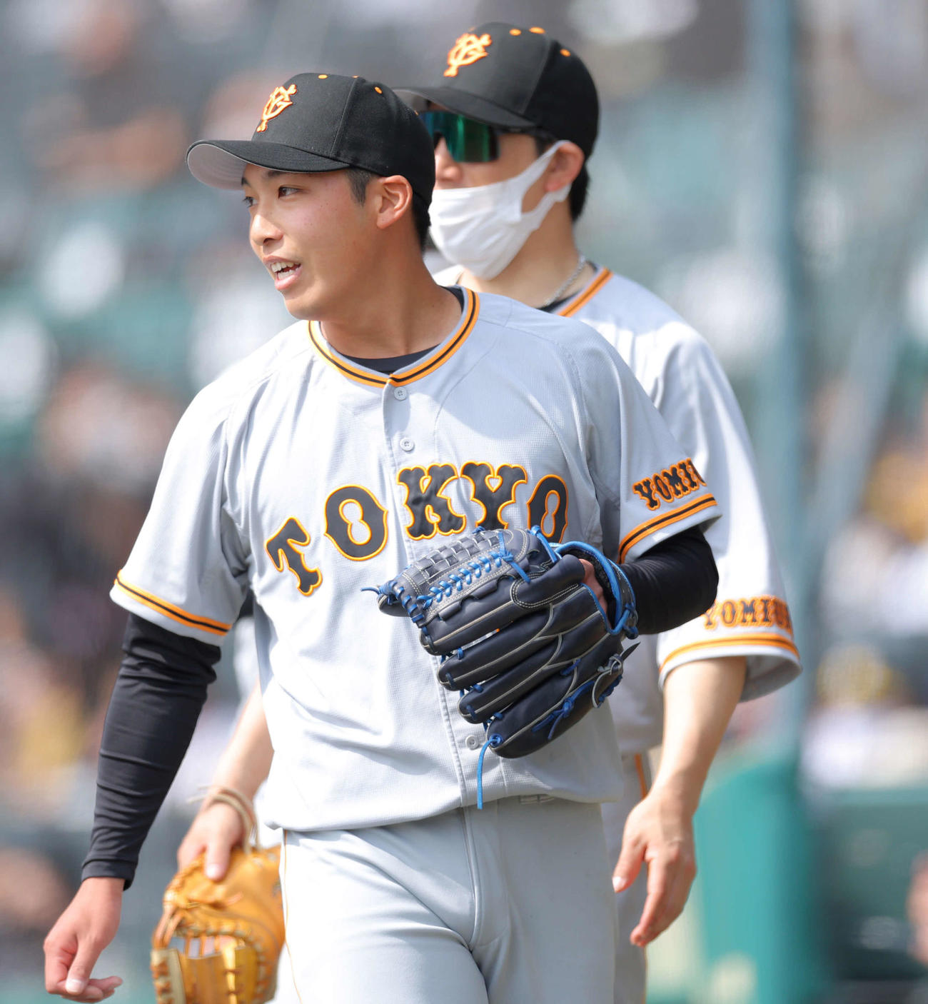 阪神対巨人　1回裏を抑える赤星（撮影・河田真司）