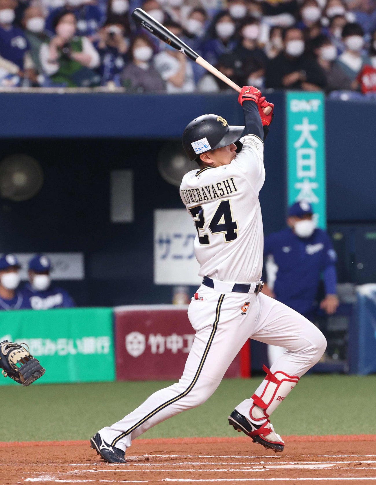 オリックス対中日　6回裏オリックス無死、紅林は中越えソロ本塁打を放つ（撮影・上田博志）