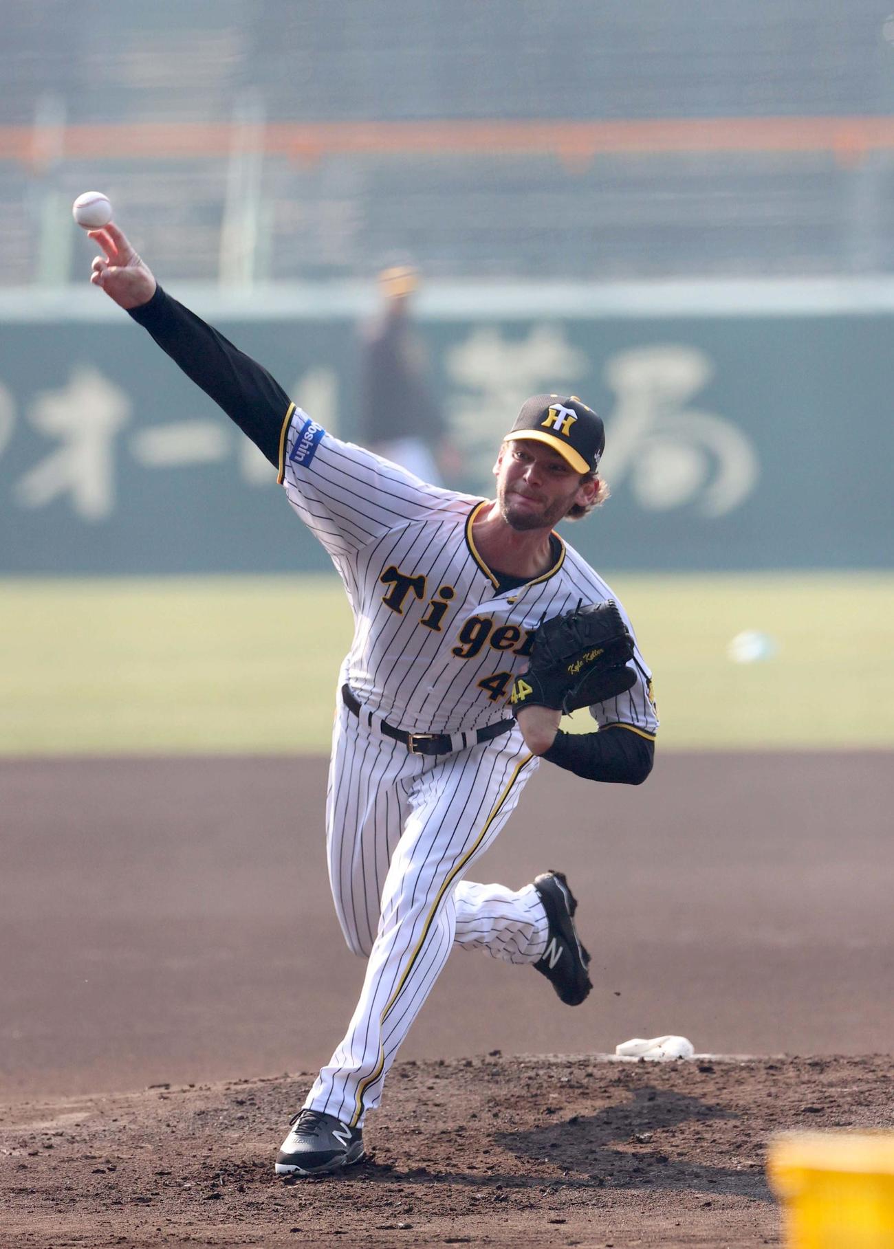 12日、シート打撃に登板したケラー