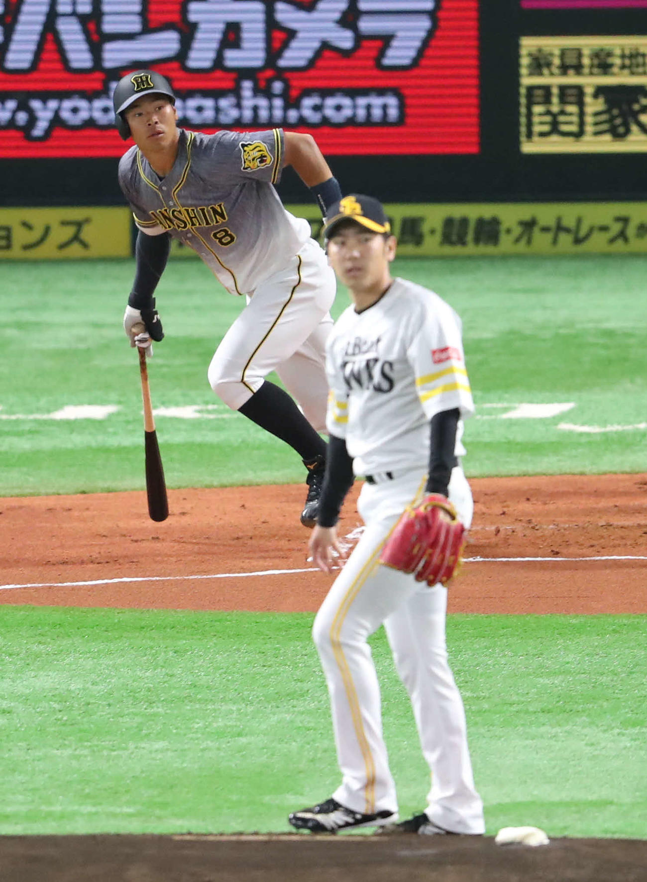 3月5日のソフトバンク対阪神戦。佐藤輝は石川から先制本塁打を放つ