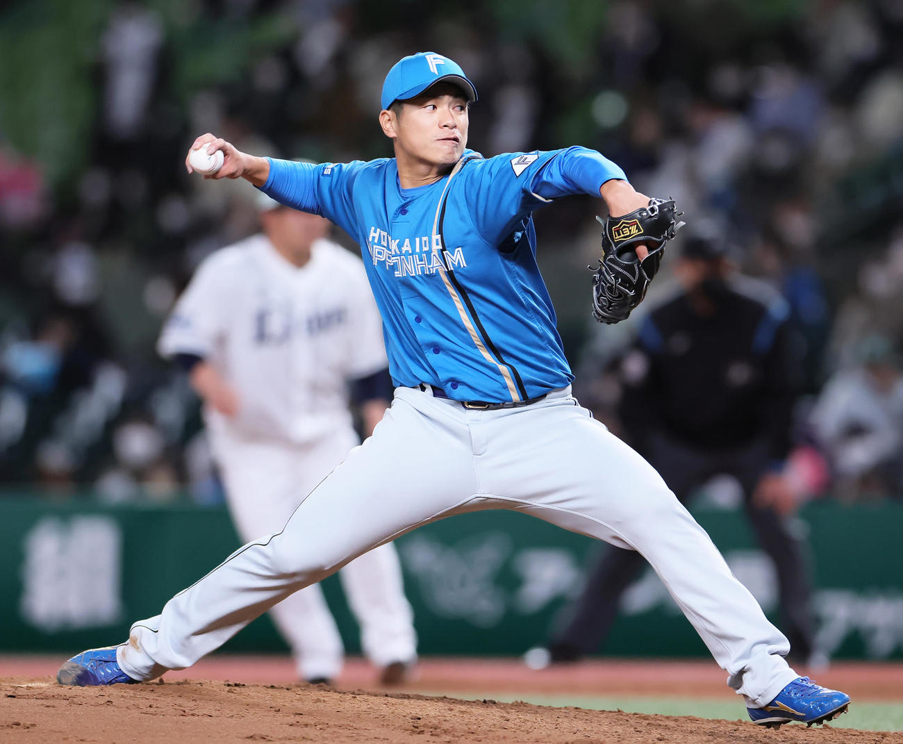 西武対日本ハム　日本ハム2番手の古川（撮影・足立雅史）