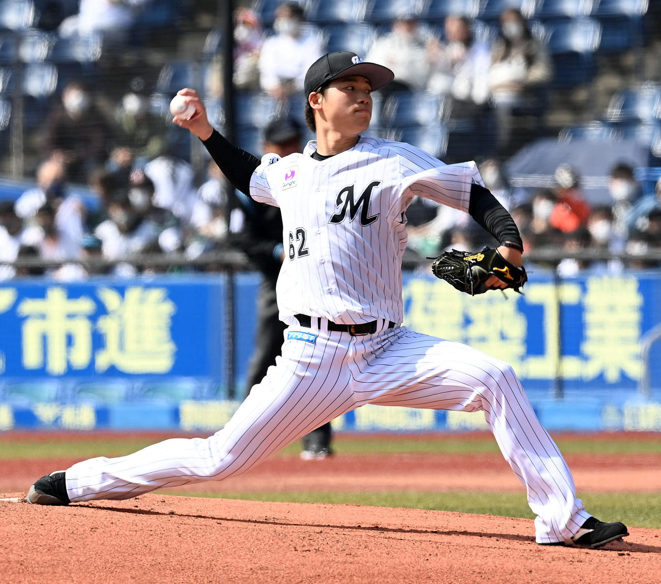ロッテ対広島　ロッテの先発森（撮影・たえ見朱実）