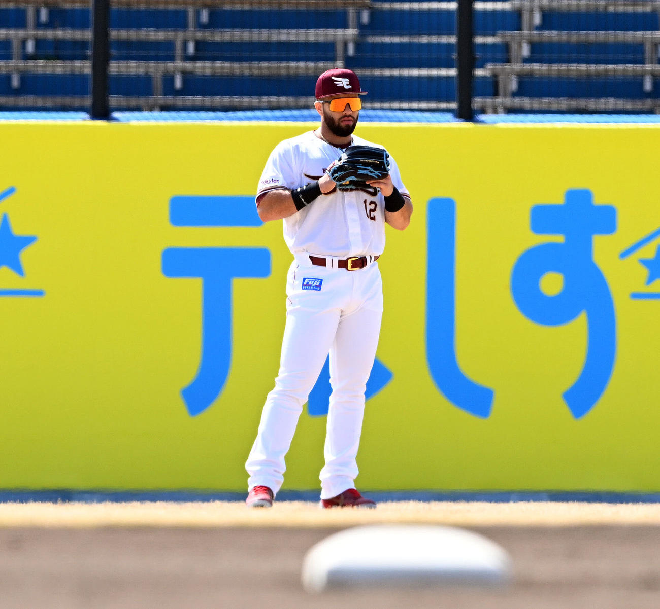 楽天対オリックス　1回表、右翼の守備に就く楽天マルモレホス（撮影・滝沢徹郎）