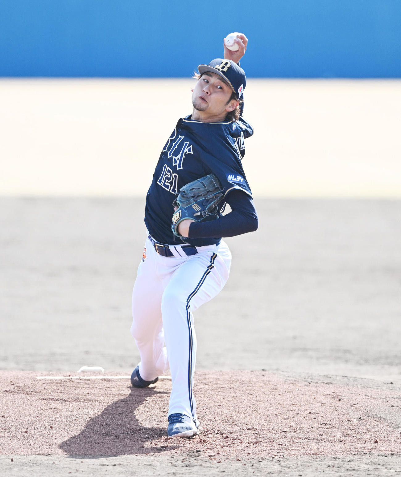楽天対オリックス　先発で力投するオリックス中村（撮影・滝沢徹郎）