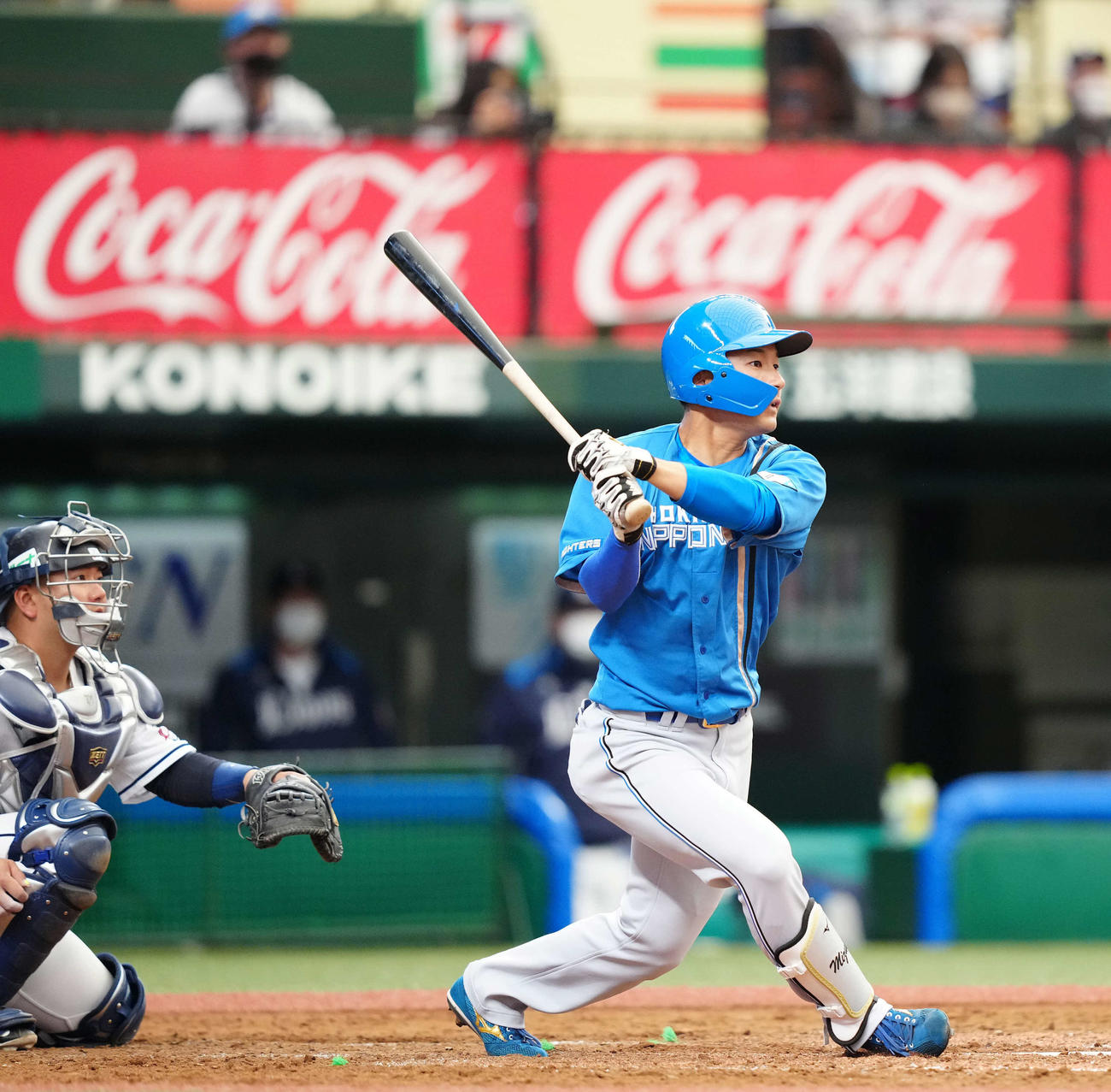 西武対日本ハム　5回表日本ハム無死、右越えソロ本塁打を放つ水野（撮影・江口和貴）