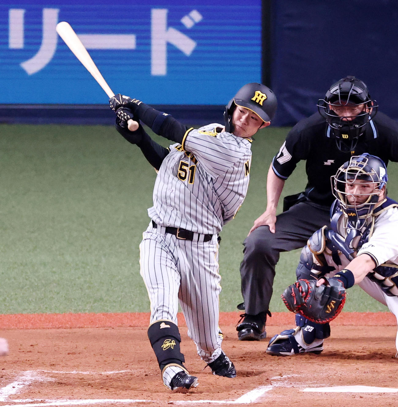 オリックス対阪神　7回表阪神1死三塁、中野は右越え適時三塁打を放つ（撮影・加藤哉）