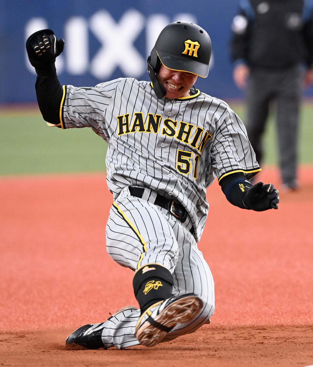 オリックス対阪神　7回表阪神1死三塁、中野は右適時三塁打を放つ（撮影・前岡正明）