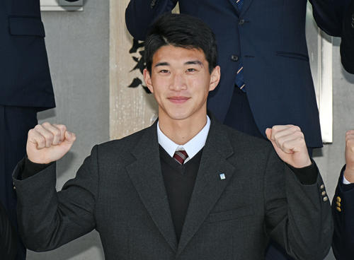 楽天吉野創士（2022年1月6日撮影）