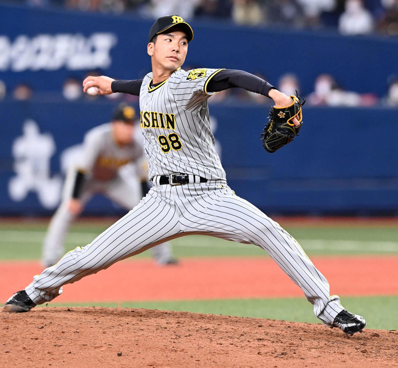 オリックス対阪神　阪神8番手の小野（撮影・前岡正明）